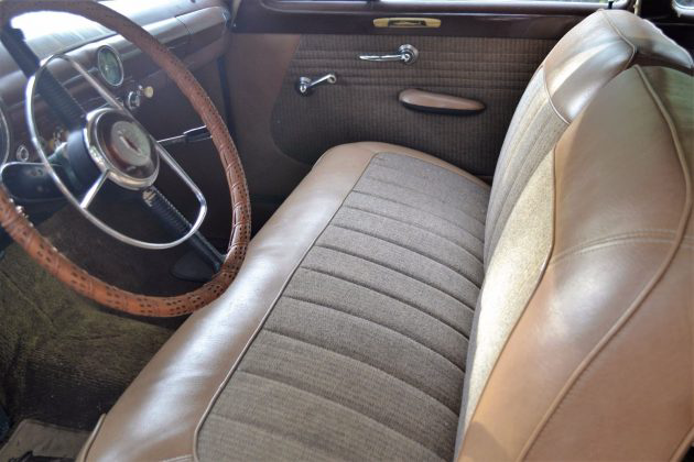 1950-ford-deluxe-interior