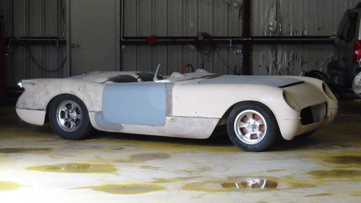 Corvette Side Barn Finds