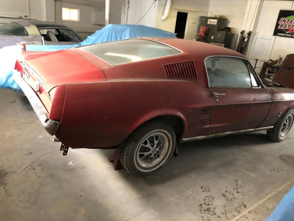 Ford Mustang Fastback Barn Finds