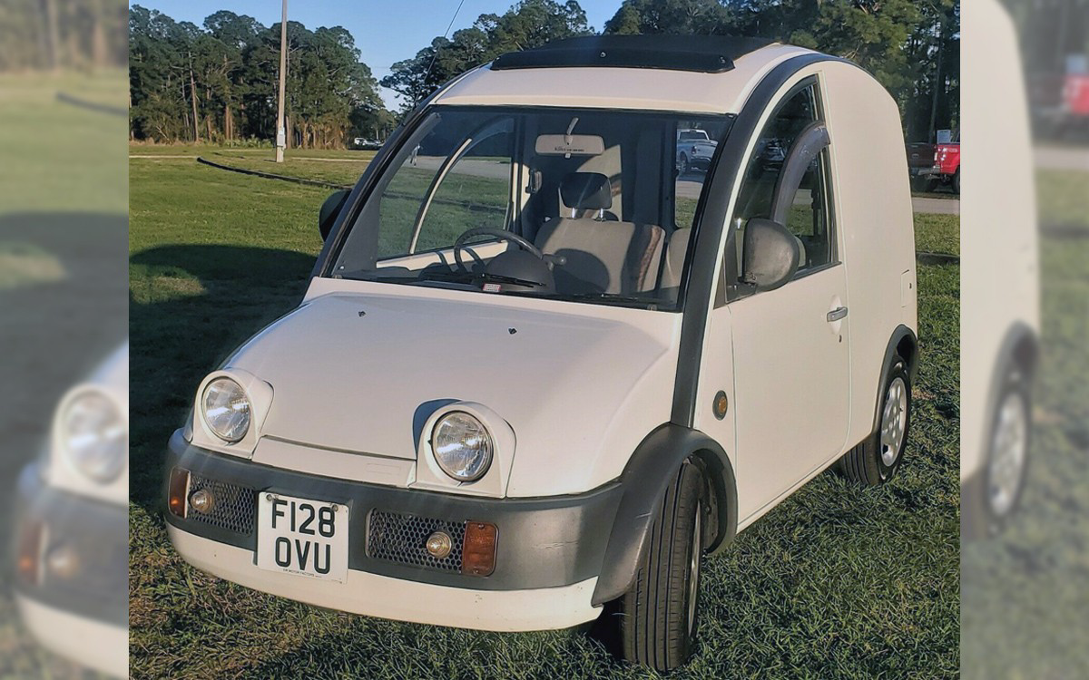 031121 1989 Nissan S Cargo 2 Barn Finds