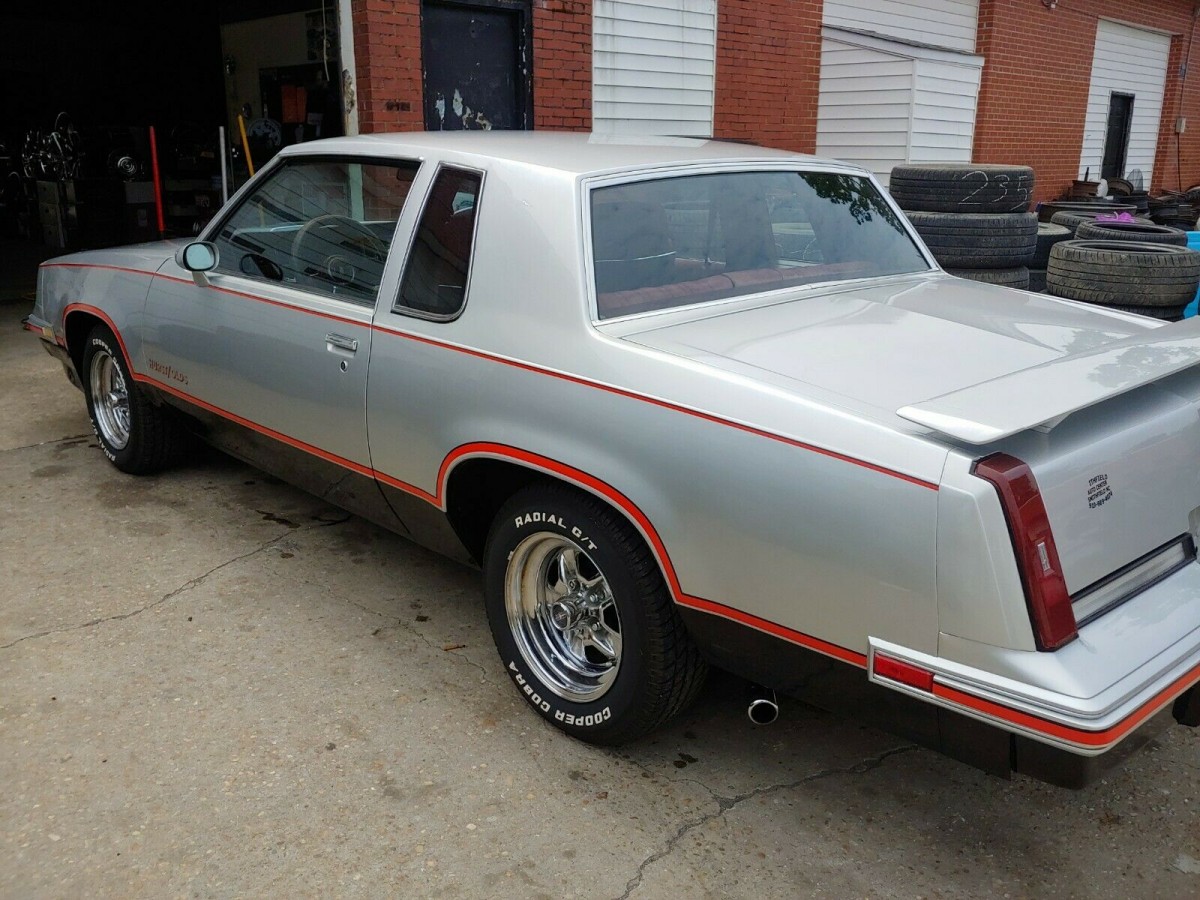 Oldsmobile Hurst Olds Barn Finds