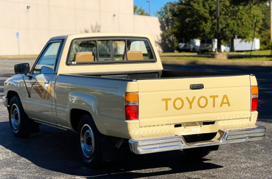 Toyota Pu Rear Barn Finds