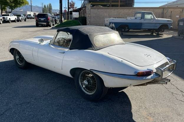 1965 Jaguar XKE 5 Barn Finds