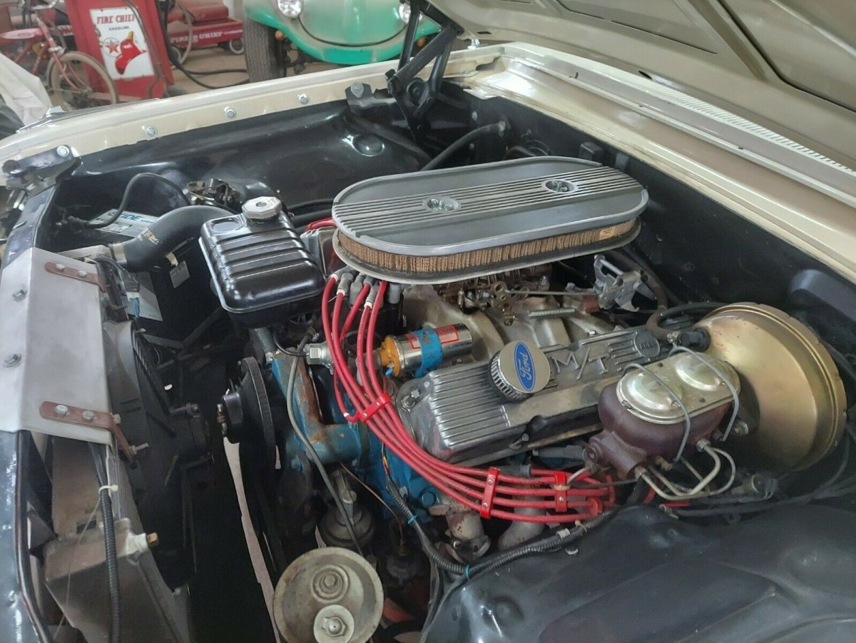 Ford Country Squire Wagon Barn Finds