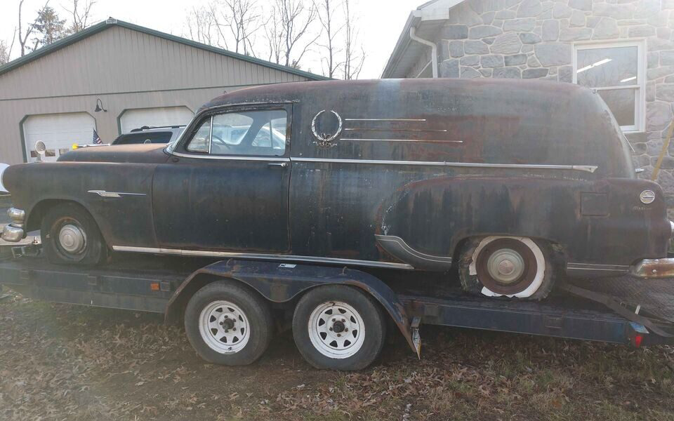 Pontiac Main Barn Finds