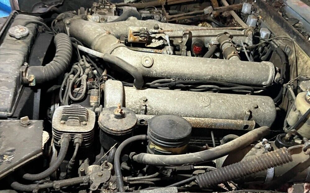 1966 Mercedes Engine Barn Finds