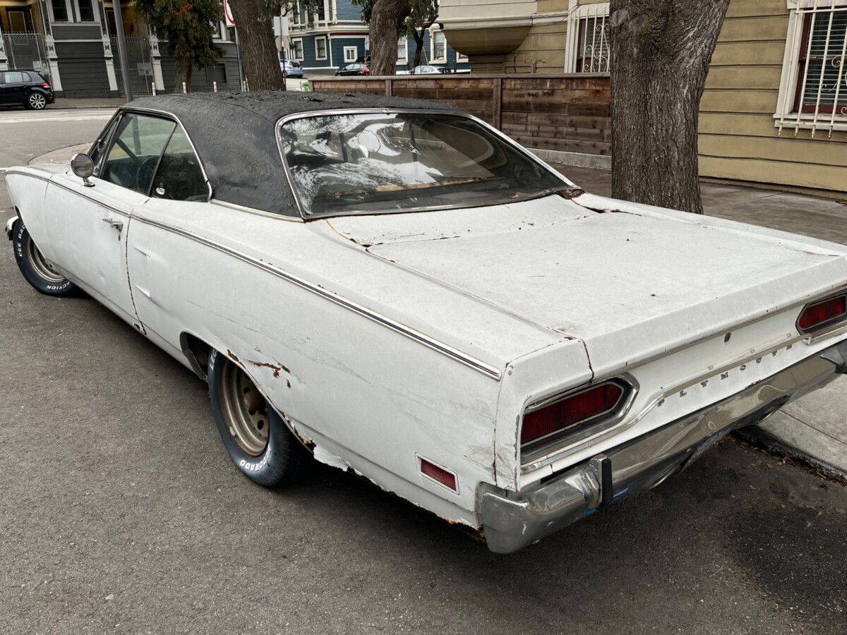 Plymouth Satellite Tail Barn Finds