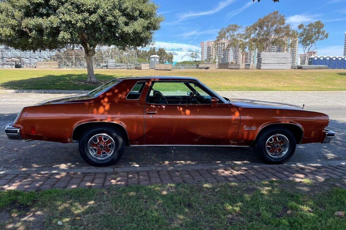 1975 Oldsmobile Cutlass Salon 2 Barn Finds