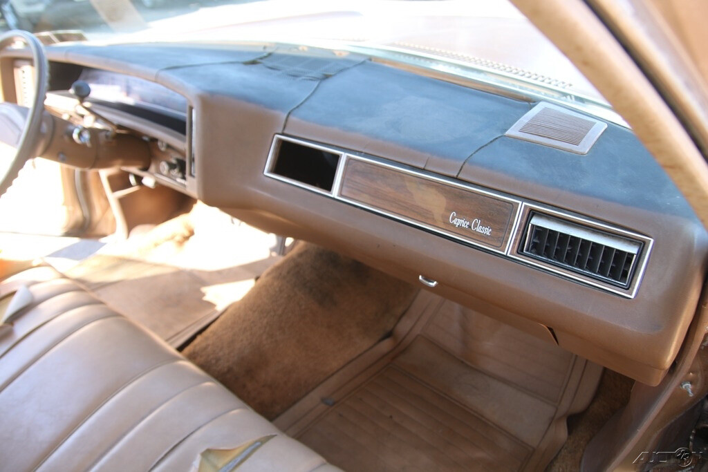 Caprice Classic Dash Barn Finds