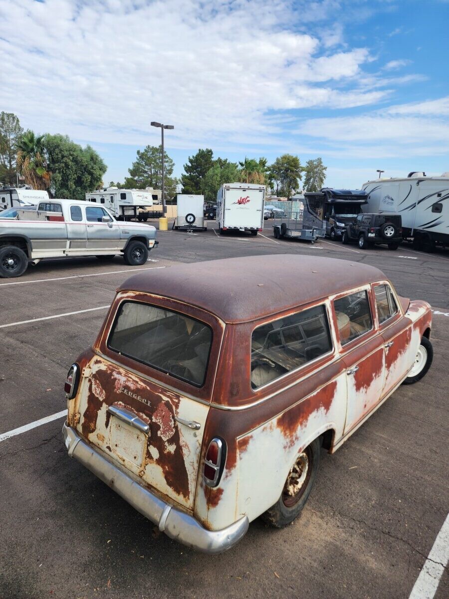 Peugeot Break Wagon Barn Finds