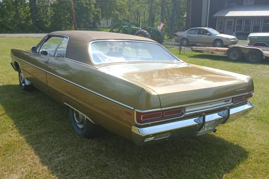 1969 Plymouth Fury III Photo 5 Barn Finds