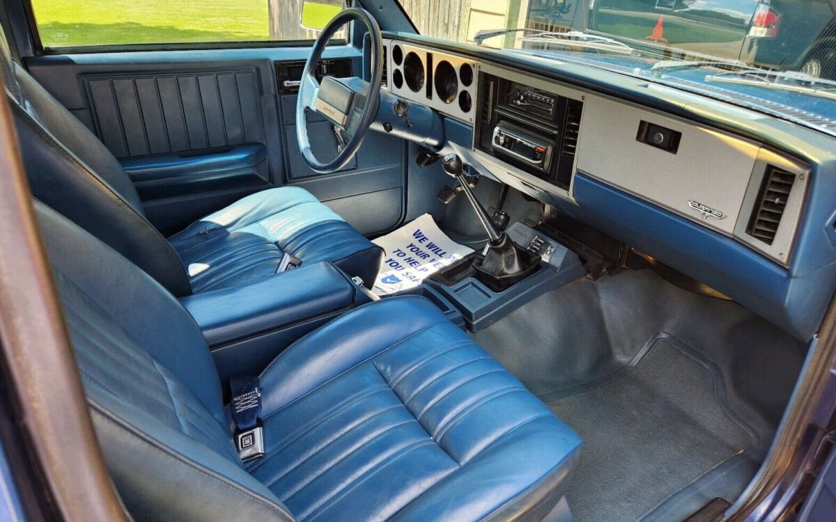 1984 Chevrolet S10 Front Interior Barn Finds