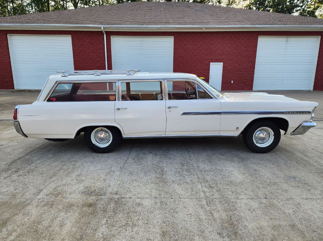 1963 Pontiac Parisienne Safari Station Wagon 2 Barn Finds