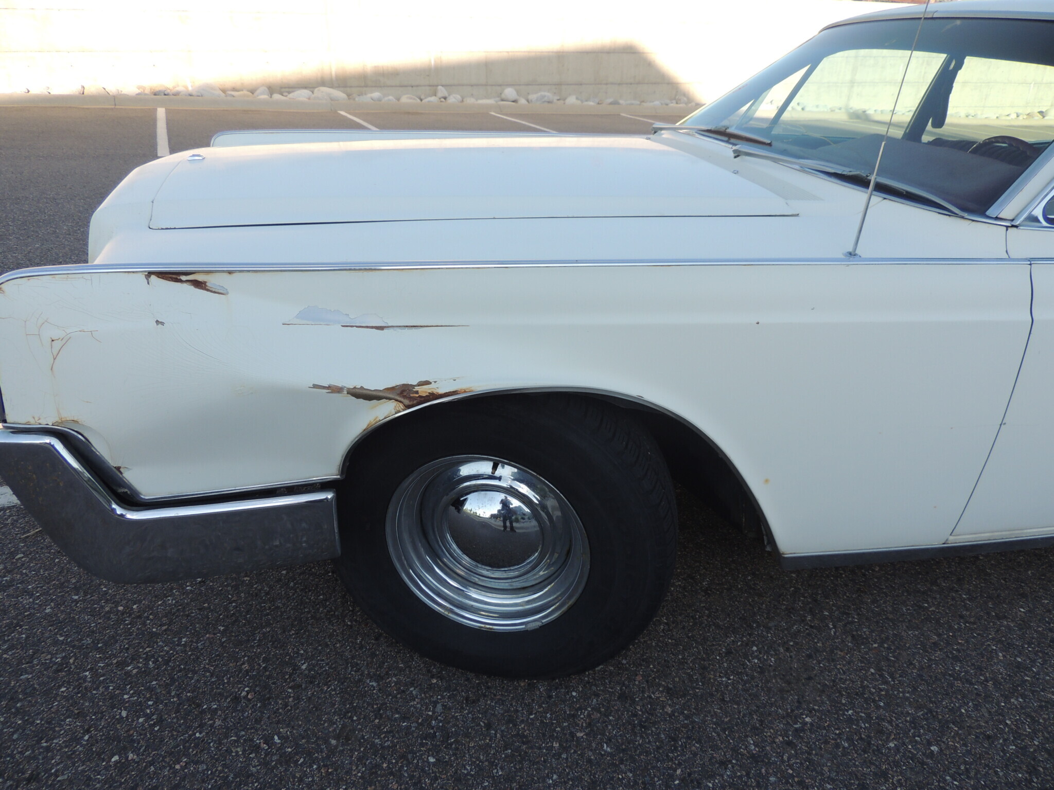 Lincoln Continental Sedan Barn Finds