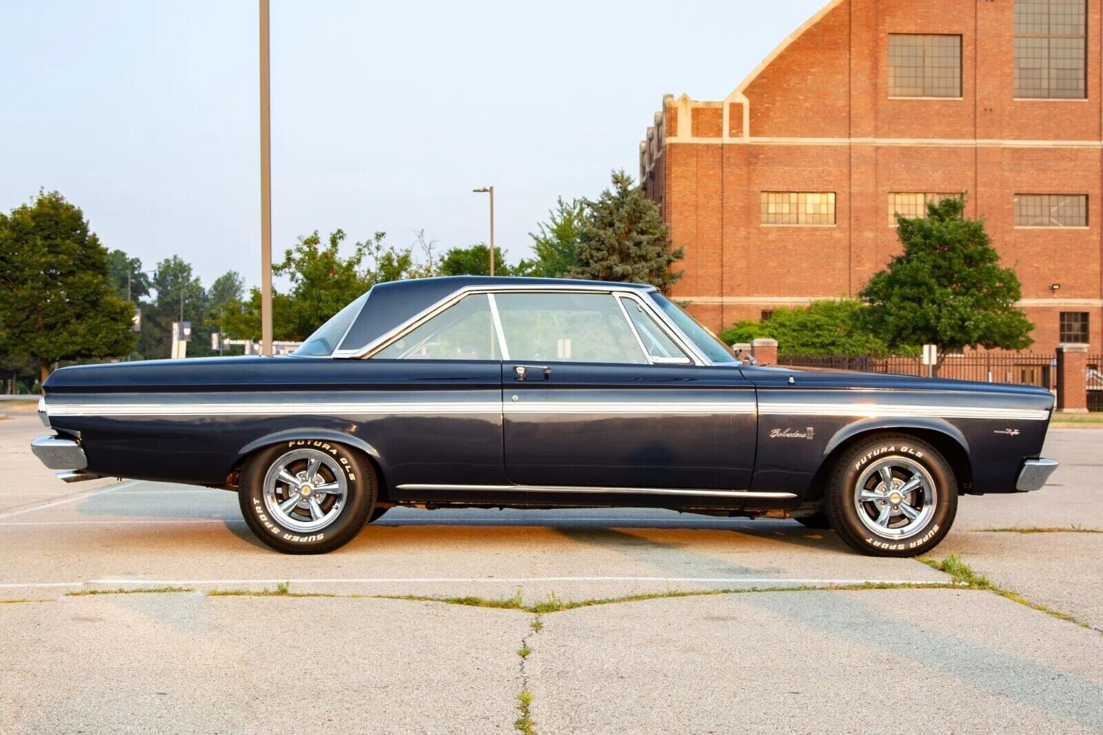 1965 Plymouth Belvedere II Photo 2 Barn Finds