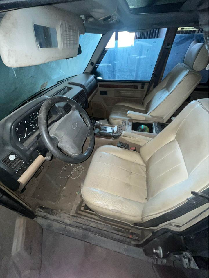 Range Rover Interior Barn Finds