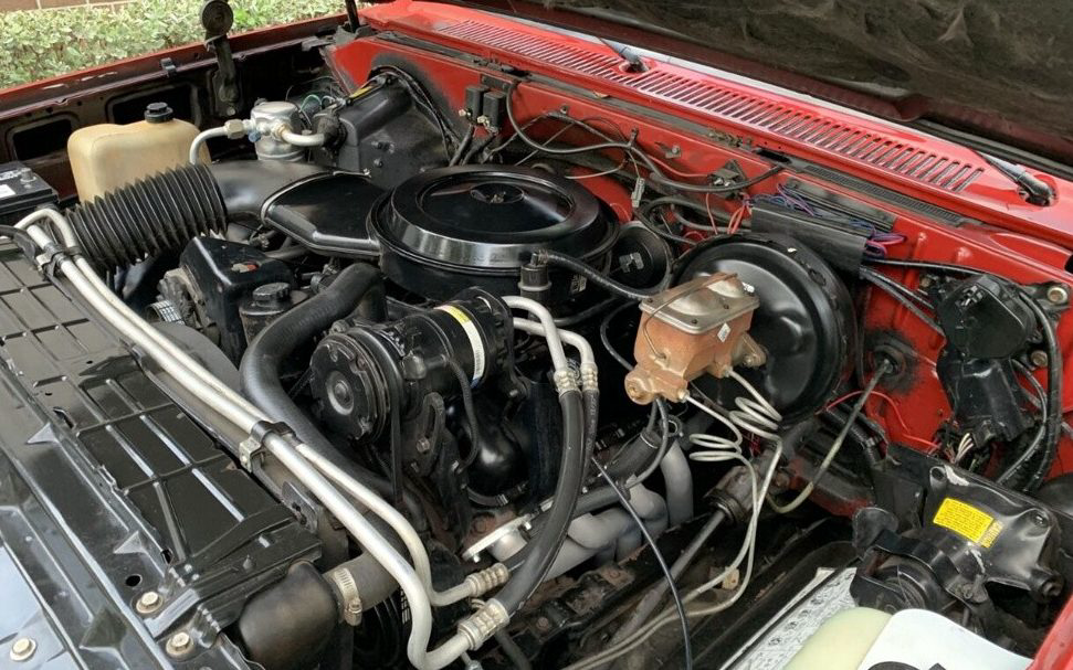 1987 Suburban 2 Barn Finds