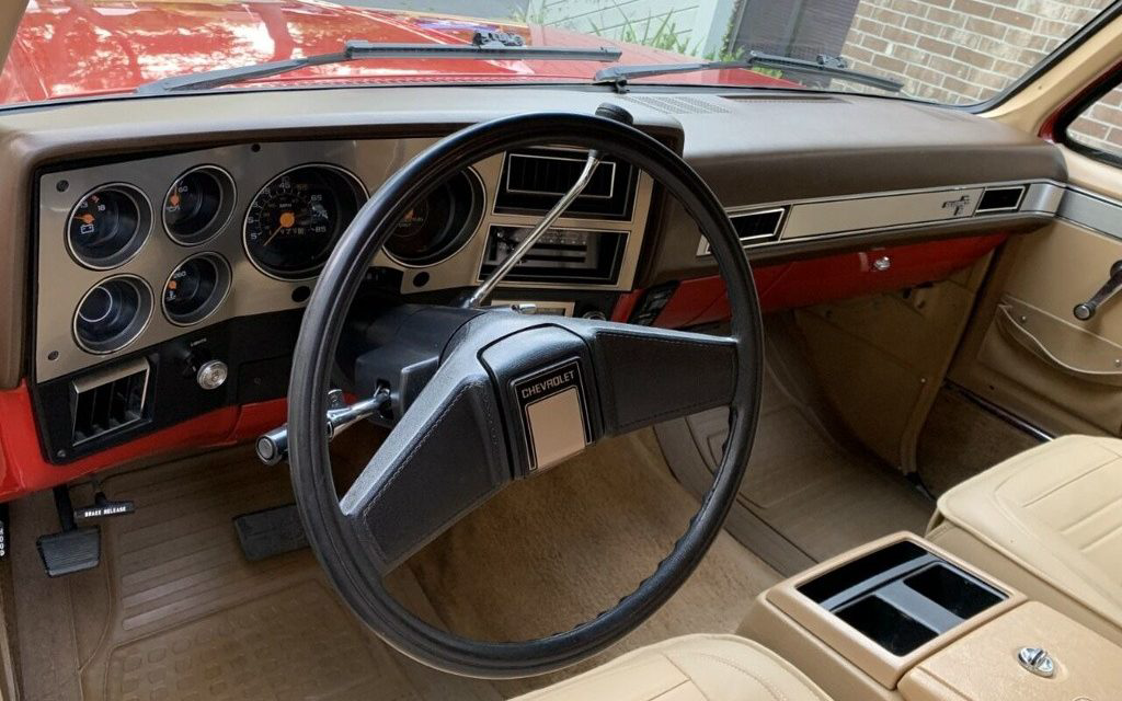 1987 Suburban 3 Barn Finds