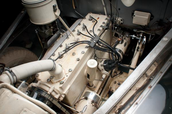 1939 Pontiac Deluxe Six Engine