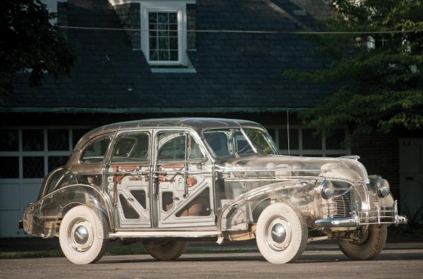 1939 Pontiac Deluxe Six Left Front Corner