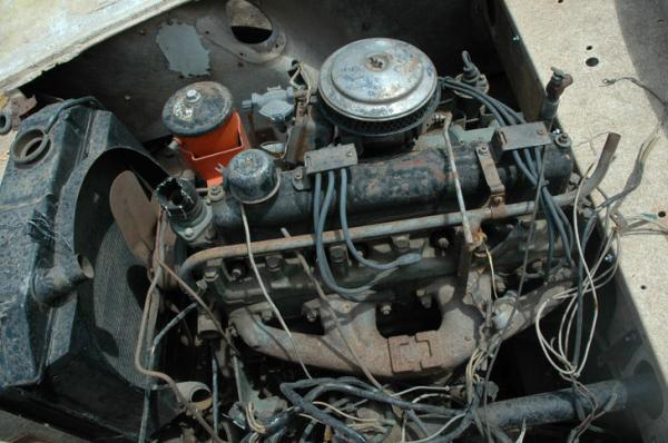 1954 Kaiser Darrin Engine
