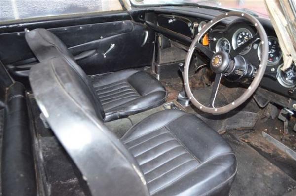 1962 Aston Martin Db4 Interior
