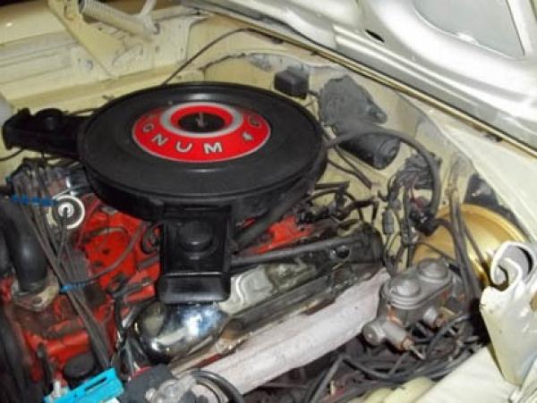 1969 Dodge Daytona Engine