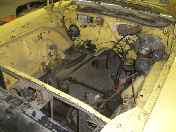 1973 Dodge Challenger Rallye Engine Bay