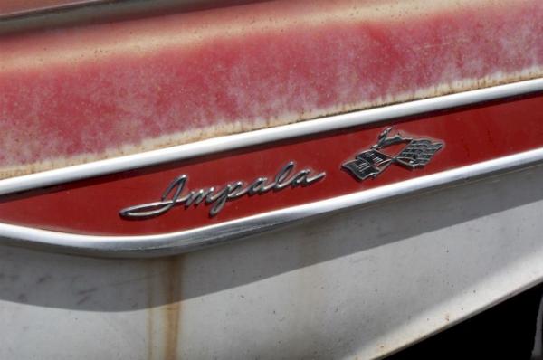 Emblem 1961 Impala