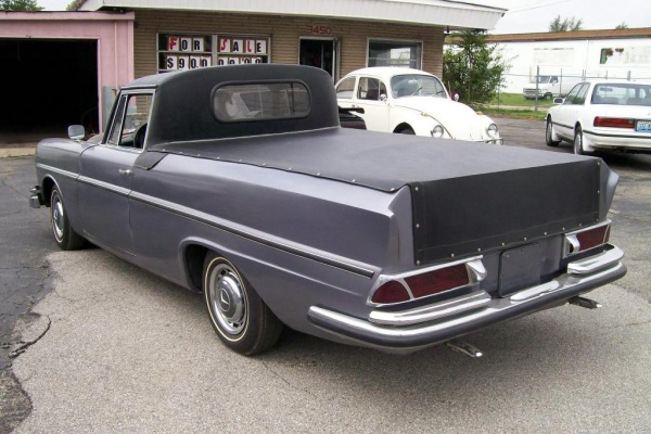 1963-mercedes-truck-rear