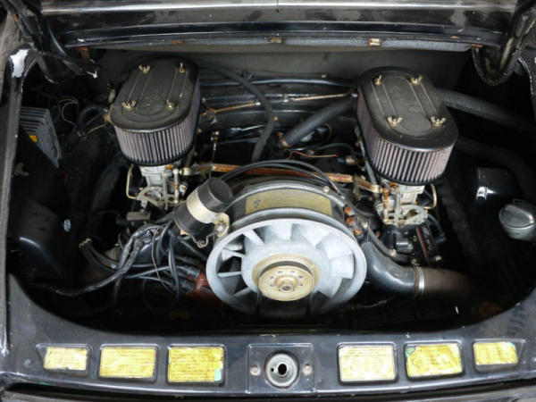 1971-Porsche-911-Targa-engine