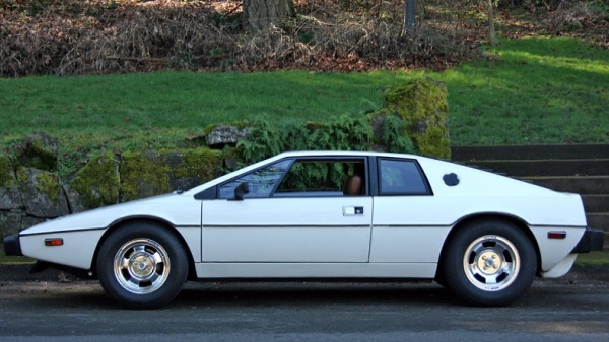 1977-lotus-esprit-side-