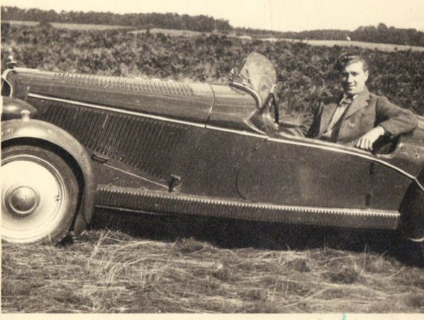 mystery-car-with-uncle-charlie