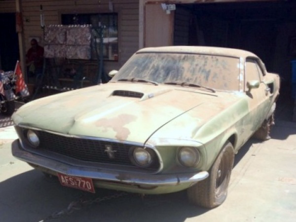 1969-ford-mustang-sportsroof-out-of-the-garage