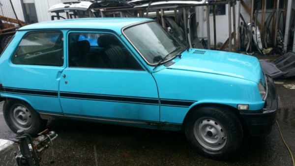 1980-Renault-LeCar-side