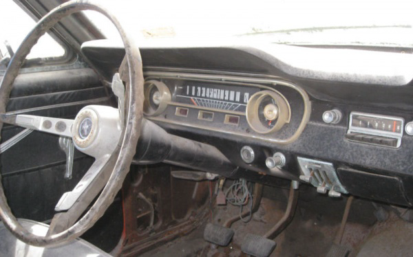 rally-pack-1964-ford-mustang-interior