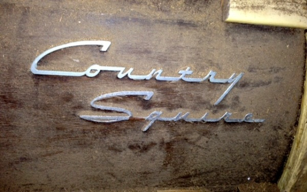 family-farm-1951-ford-country-squire-logo
