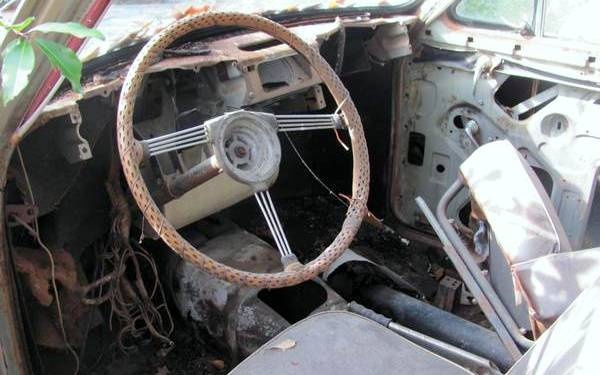 mg-magnette-in-need-of-rescue-interior