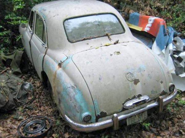 mg-magnette-in-need-of-rescue