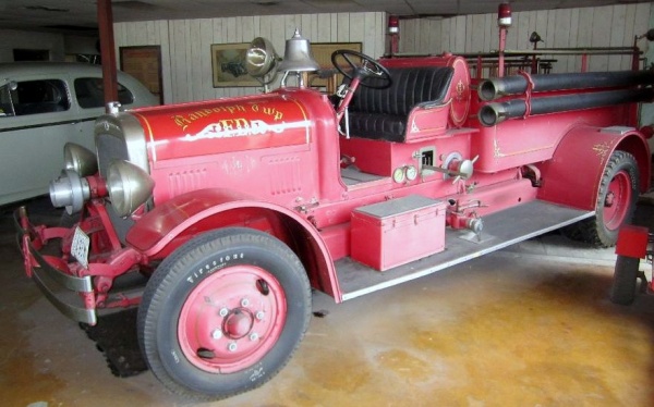 ron-hilens-antique-classic-cars-fire-engine
