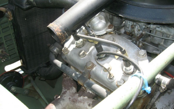 1966-SAAB-96-engine