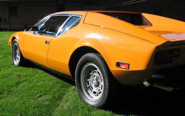 1974-detomaso-pantera-rear