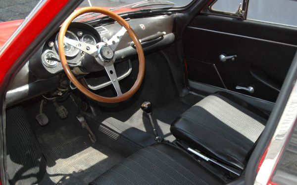 1966-Moretti-Sport-Coupe-interior
