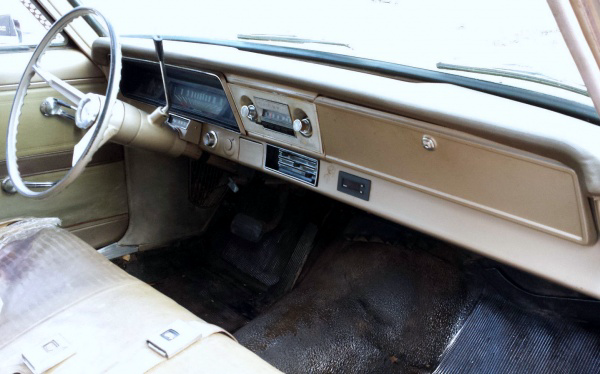 chevy-nova-wagon-interior