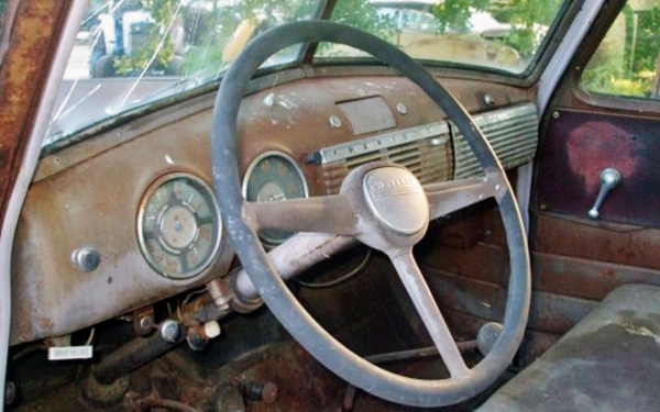 1949-chevy-interior