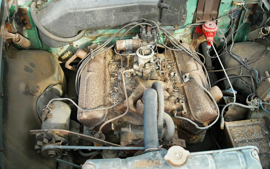 1960 Dodge Dart motor