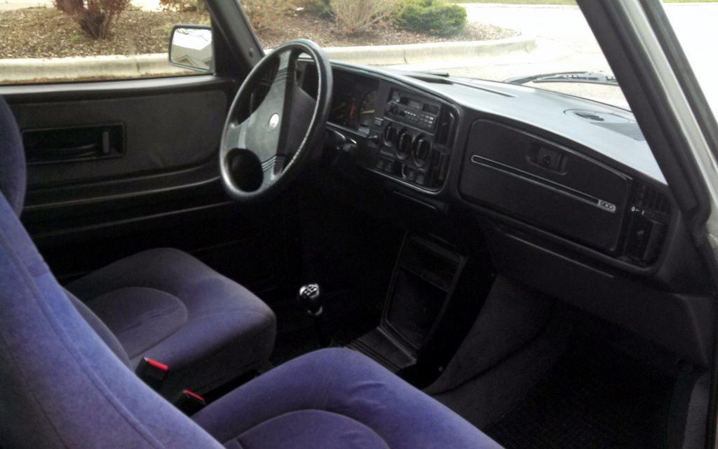 1987-saab-900-s-interior