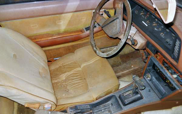Datsun 200SX interior