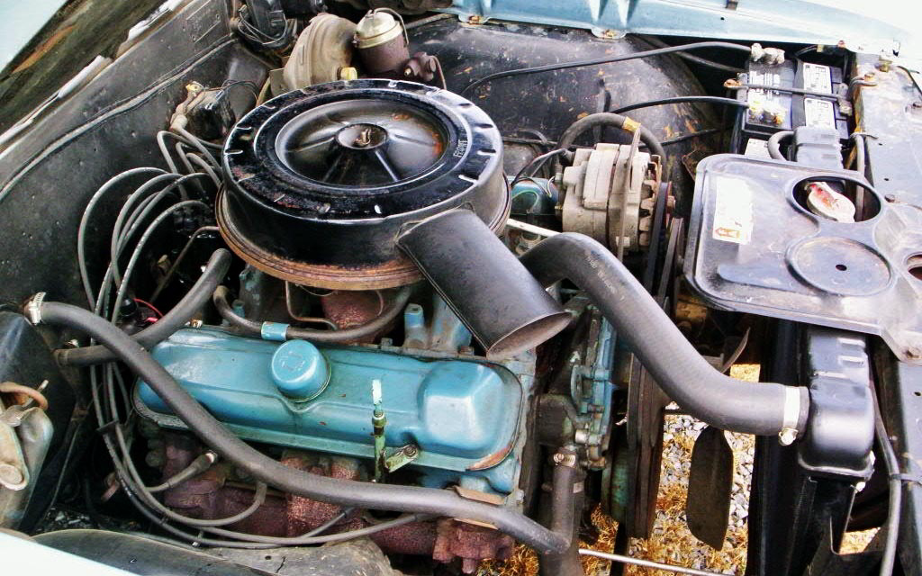 1965 Pontiac Tempest engine
