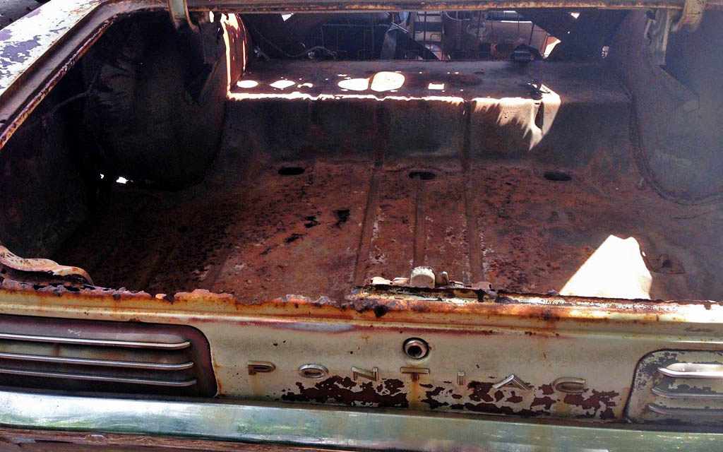 Pontiac GTO trunk